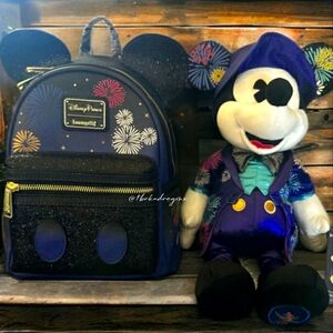 NWT Mickey Mouse Bundle Mickey Plush & Backpack Disney Collectible  Bag
